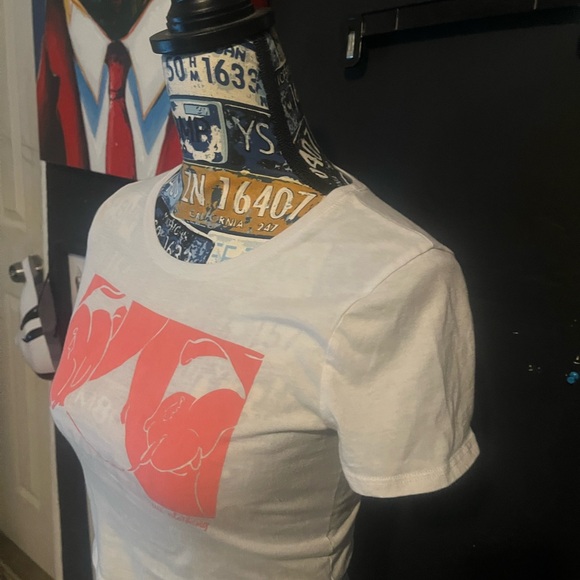 Anime Kissing Crop Top - Picture 3 of 6